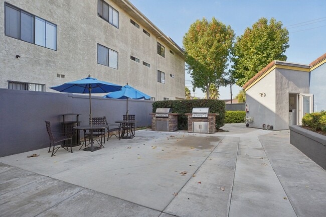 Photo - Chadron Apts