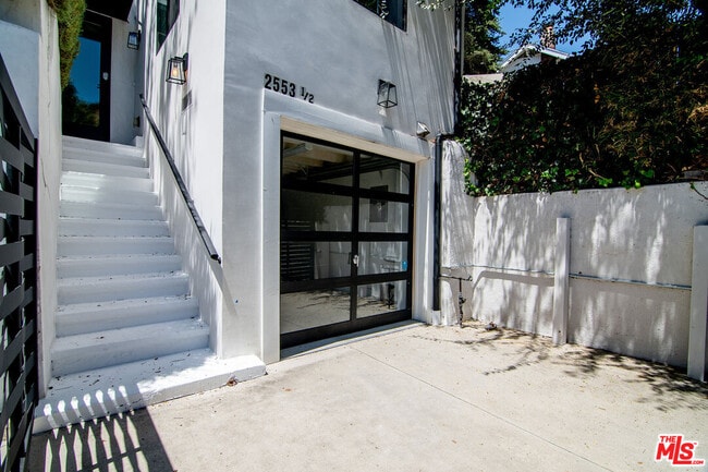 Photo - 2553 Glen Green St