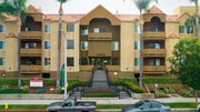 17600 Burbank Blvd - Encino Palms Apartments