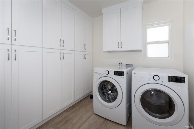 Photo - 15256 Clymer St