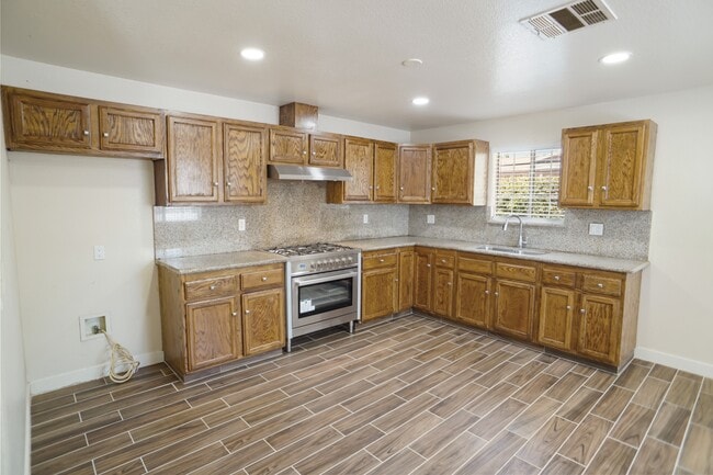Photo - 10561 El Dorado Ave