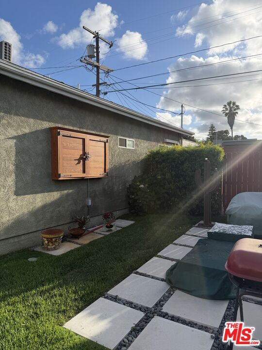Photo - 5451 Brynhurst Ave