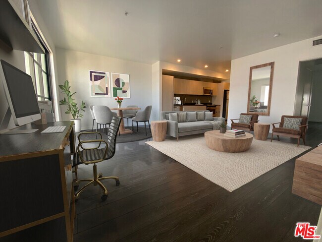 Photo - 5800 Harold Way Unit 413