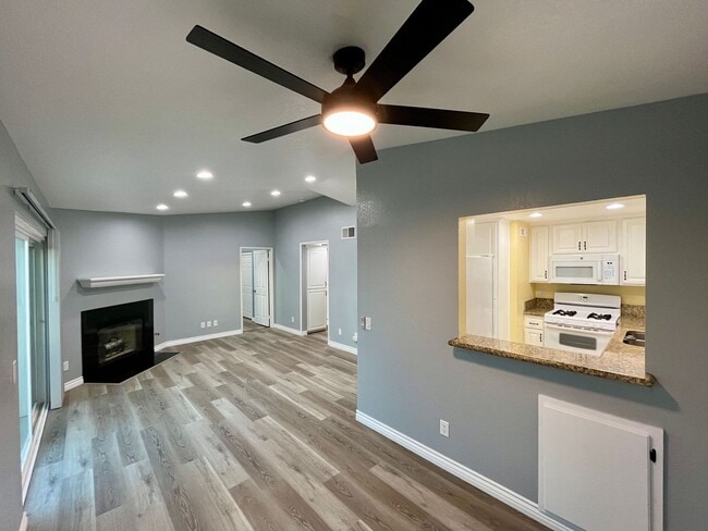 Photo - 2 Bedroom Condo in Oceanside with View Unit G