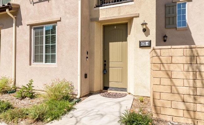 Building Photo - Beautifully upgraded 3-bedroom, 4-bathroom Simi Valley home