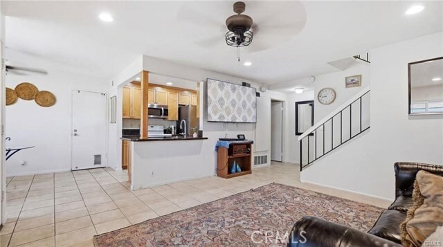 Photo - 8155 Woodland Dr