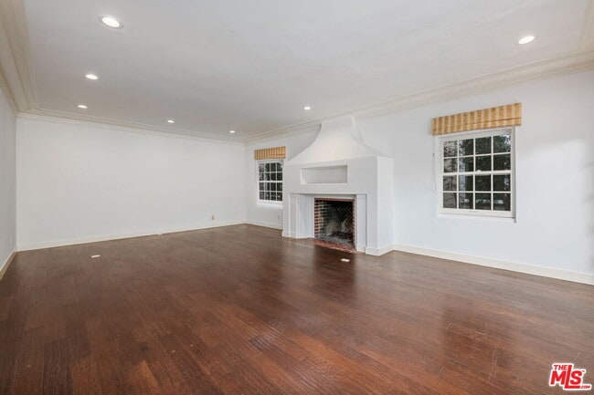 Photo - 139 S Anita Ave