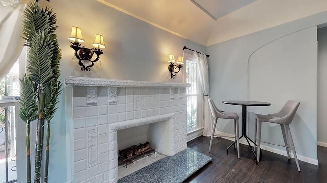 Photo - 216 S Orange Dr