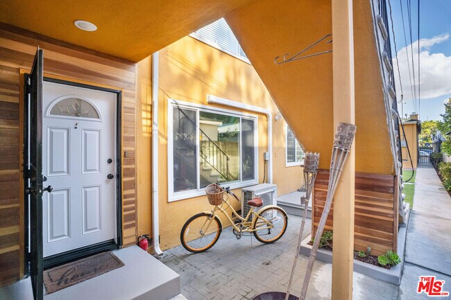 Photo - 1844 18th St Unit A