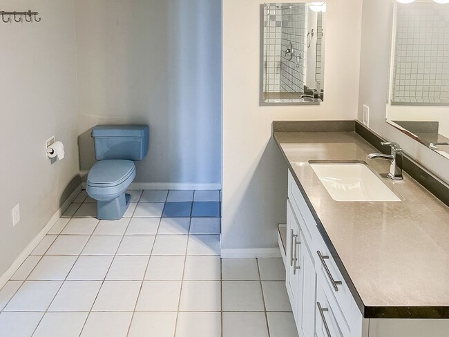 Photo - 913 Cycad Dr Unit 913 Cycad Dr - Lower