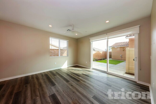 Photo - 1735 Lorraine Dr