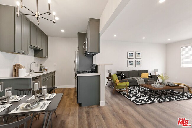 Photo - 2401 S Sycamore Ave Unit 7