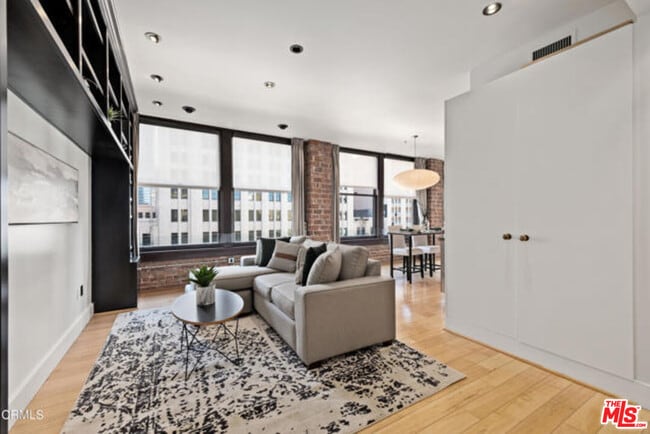 Photo - 460 S Spring St Unit 601