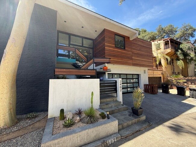 Stunning 3-Bedroom Home with Private Spa, ... - Stunning 3-Bedroom Home with Private Spa, ...