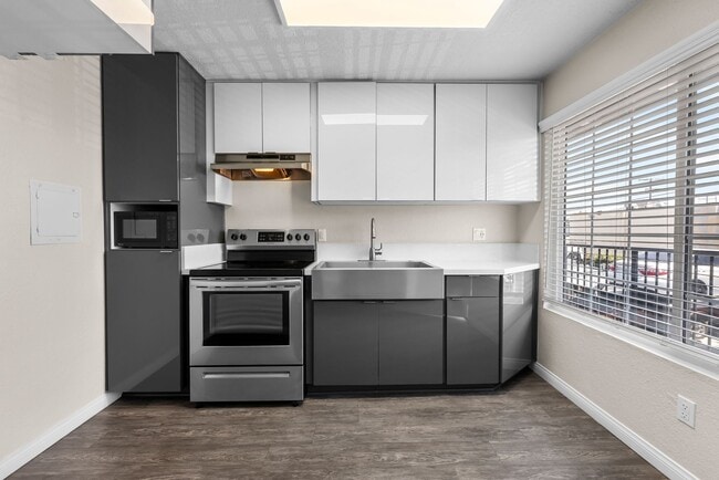 Photo - Villa Del Sur Apartment Homes