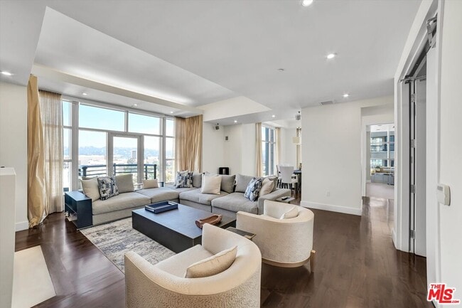 Photo - 10776 Wilshire Blvd Unit 1801