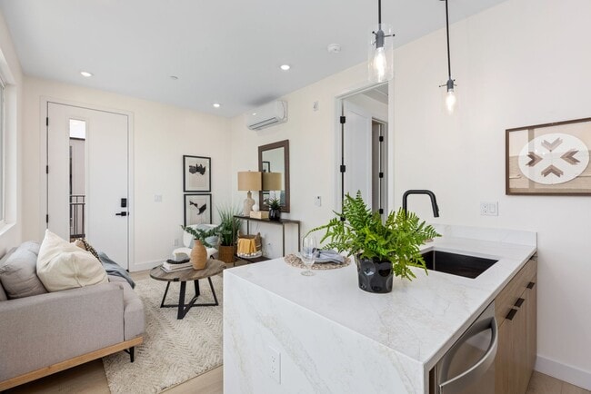 Photo - 3873 Boren St Unit 3877 Boren St  12