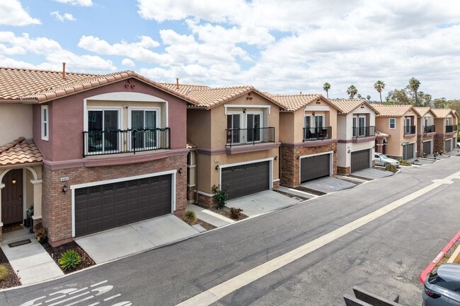 Lovely Home in Chino Valley Unified School... - Lovely Home in Chino Valley Unified School...