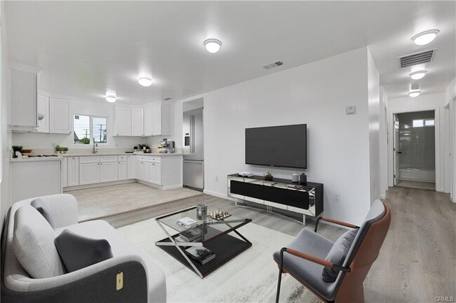 Photo - 527 W 119th St Unit 527