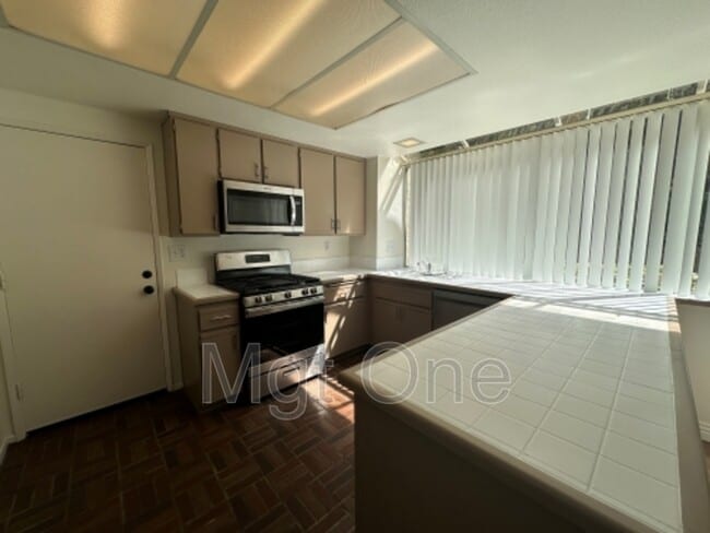Photo - 26402 Kilkarney Unit 18