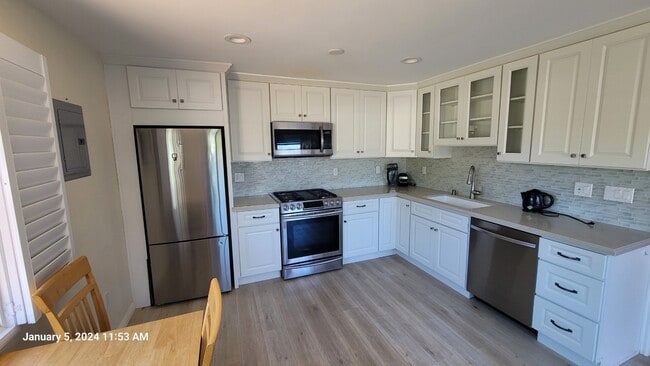 Photo - 9771 Paso Robles Ave