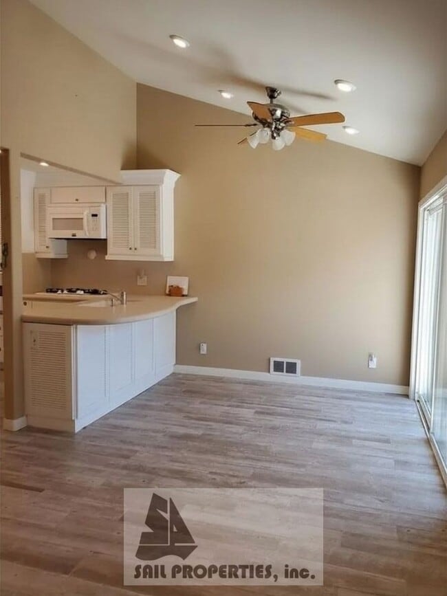 Photo - 17162 CA-1 Unit 204