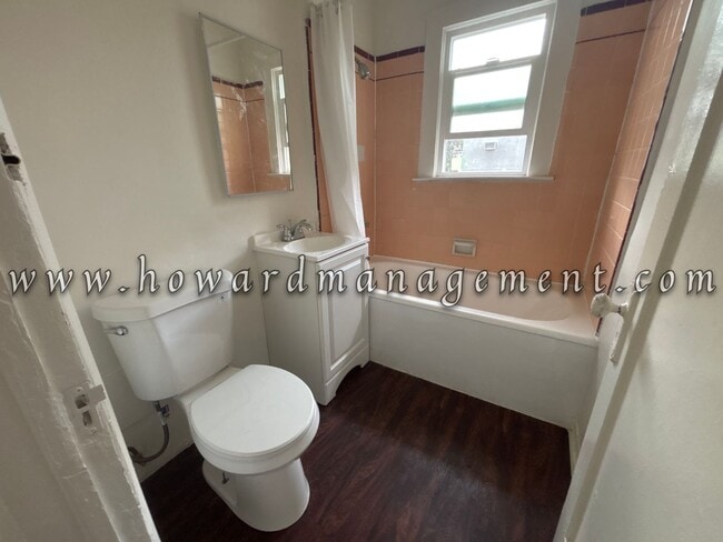 Photo - 00457BO Unit 202