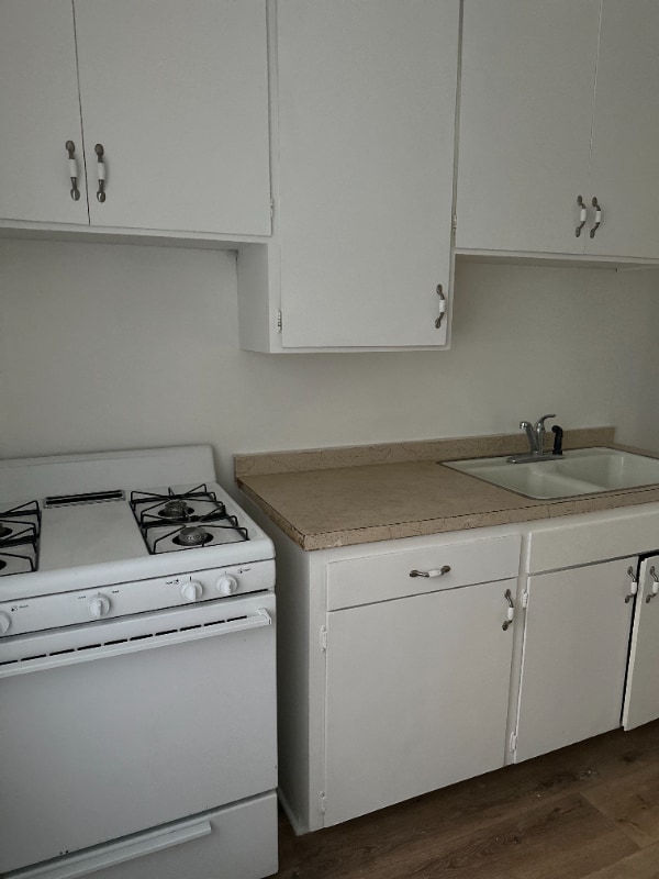 Photo - 1828 N Kingsley Dr Apartment Unit 1826