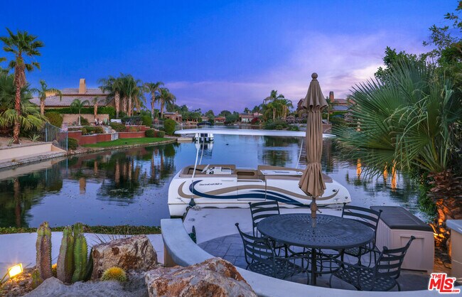 Photo - 98 Via Santo Tomas Dr