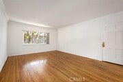 Photo - 5851 Woodman Ave