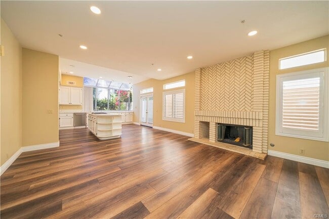 Building Photo - 9531 Montanza Way Rental