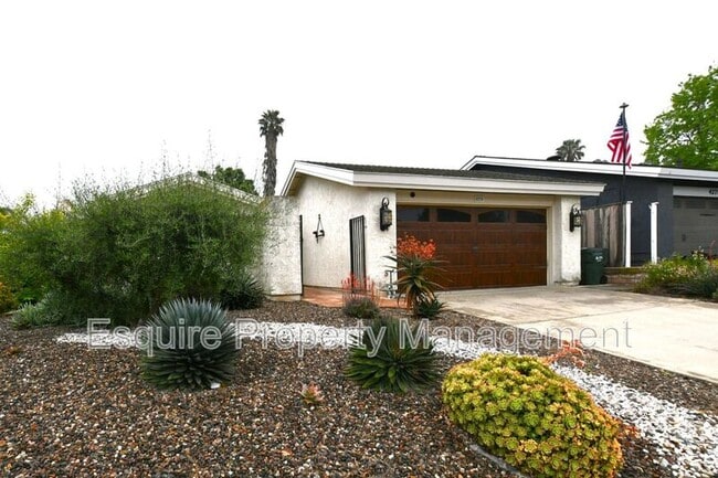 Photo - 4275 Silverado Dr House