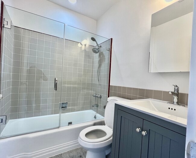 Photo - 7411 Willoughby Ave