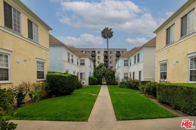 Photo - 6773 Yucca St Condo Unit 4