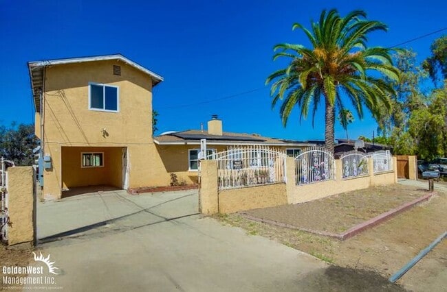 Photo - Spacious 4Bdm 2Ba Home with Open Floor Pla...