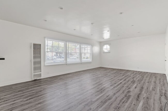 Photo - 241 Bonito Ave Unit 01