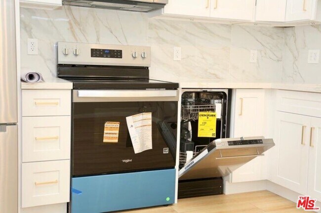 Photo - 8235 Alcove Ave