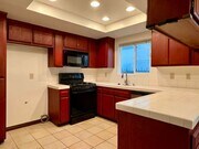 Kitchen, recessed lighting, porcelain tile floor - 1328 9th St