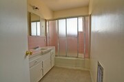 Bathroom - 2430 20th St Apartments Unit C