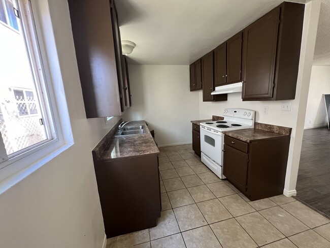 Photo - 420 E Pleasant Valley Rd Unit Apt 2