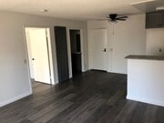 Photo - 810 Fedora St