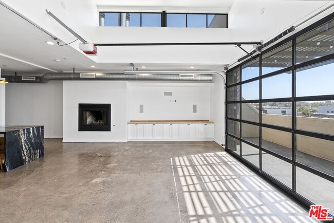 Building Photo - 1544 12th St Unit 303