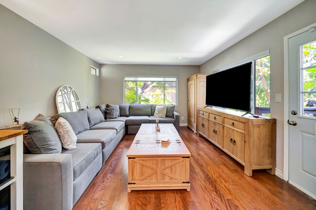 Photo - 4447 Saltillo St