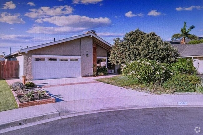 Building Photo - Single Story 3 Bed, 2-1/2 Bath Rental