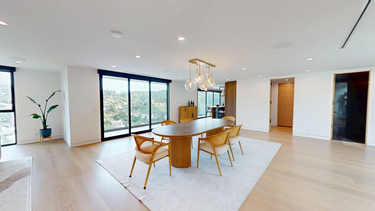 3D Tour - 2422 Apollo Dr