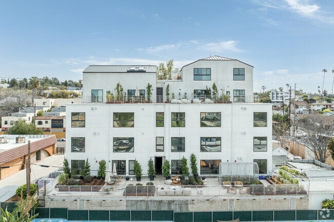 Building Alternate - 611 Virgil Village