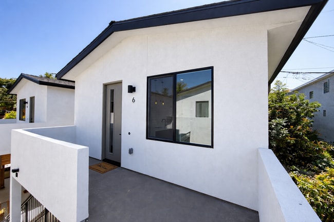 Building Photo - 5531 Olvera Ave Unit 5531 Olvera Ave  2