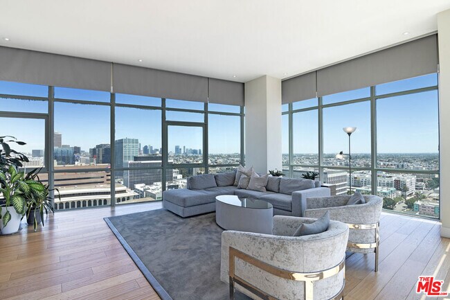Photo - 3785 Wilshire Blvd Condo Unit PH2