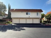 Photo - **Coming Soon** Upgraded Lake Forest Condo...