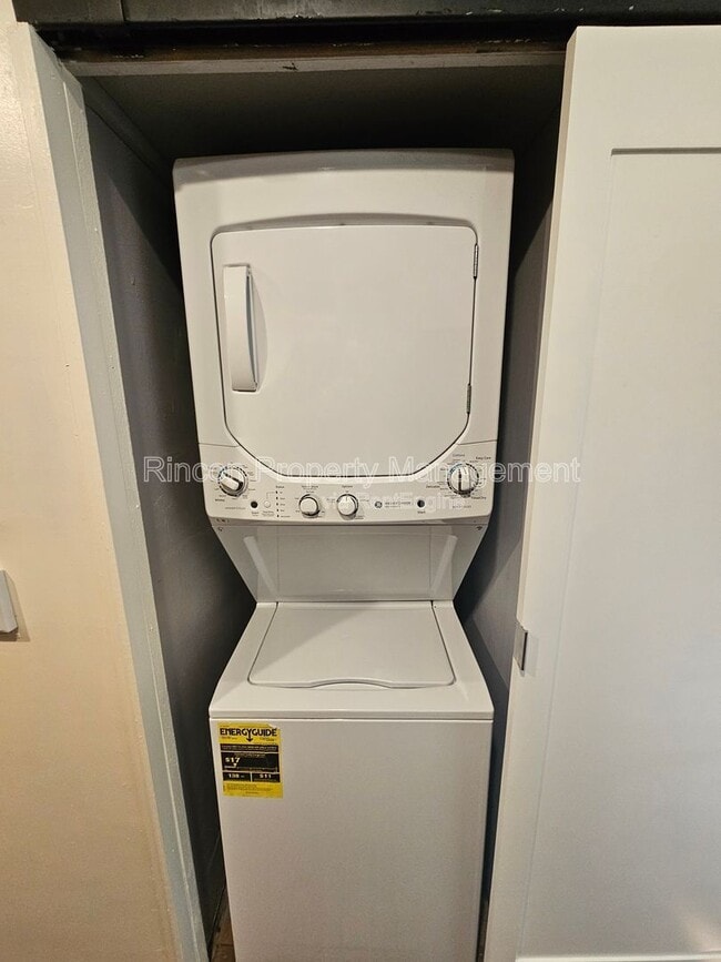 Photo - 2810 Sherwin Ave Unit B